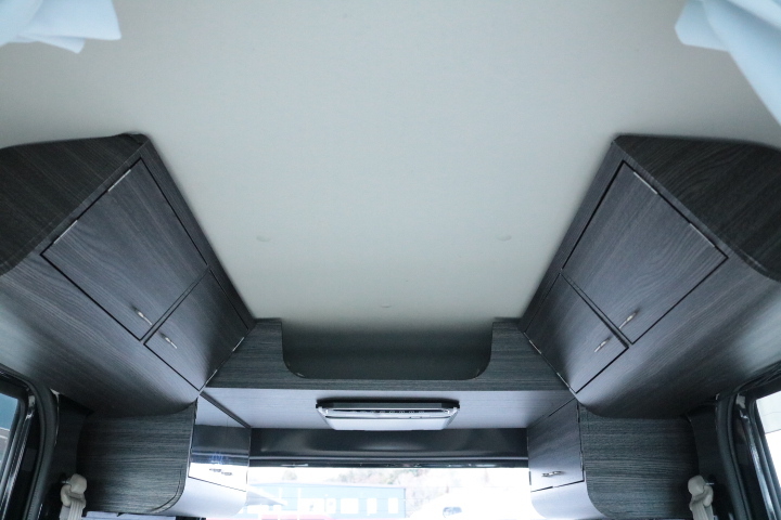 キャンピングカー 軽キャンパー ｴﾌﾞﾘｲ ﾈｸｽﾄｷｬﾝﾊﾟｰ ﾌﾟﾚﾐｱﾑ　ﾃﾚﾋﾞ