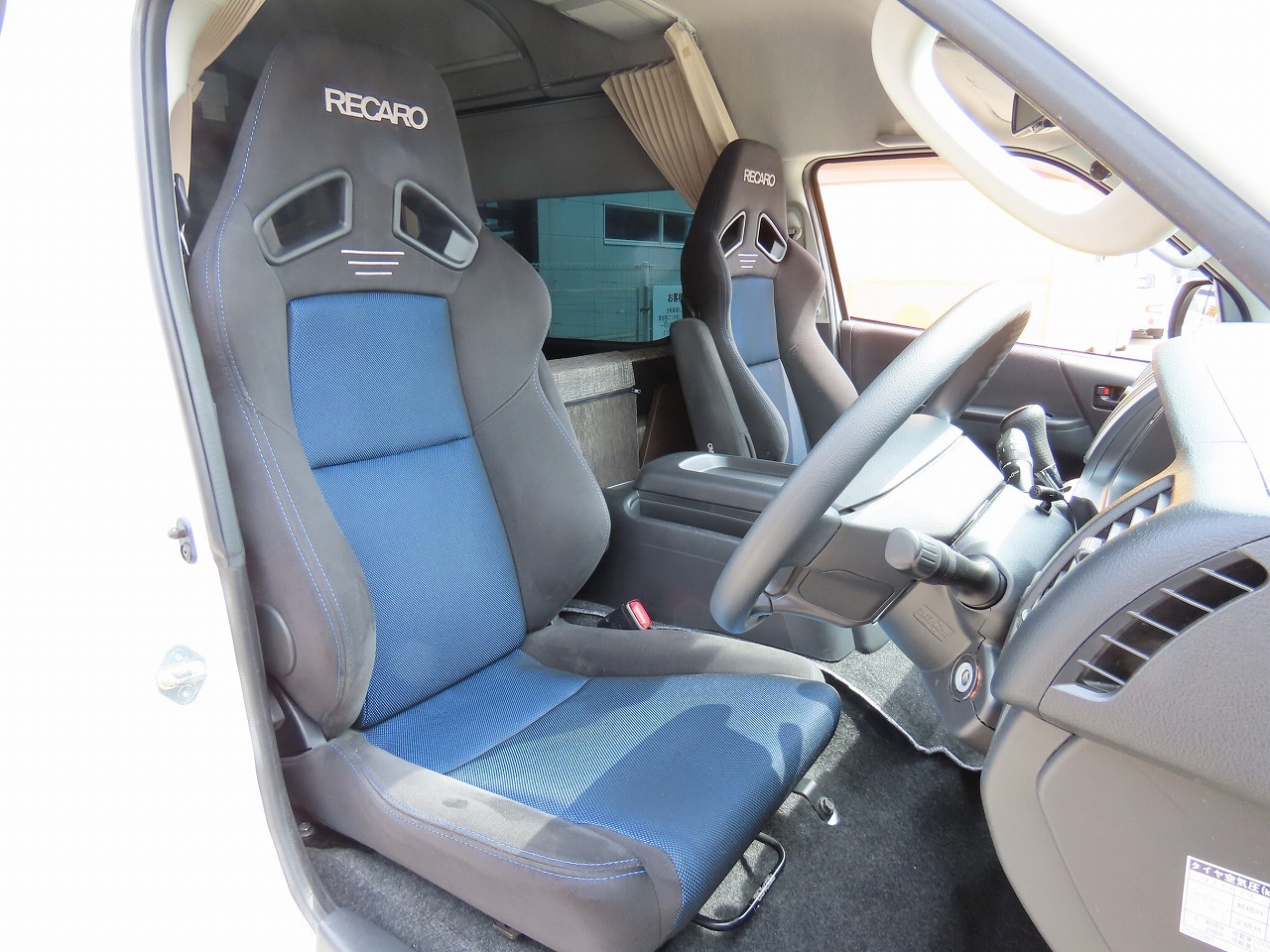 キャンピングカー バンコン ﾊｲｴｰｽ ﾚｸﾋﾞｨ ｼｬﾝｸﾞﾘﾗ 家ｴｱｺﾝ 防水個室