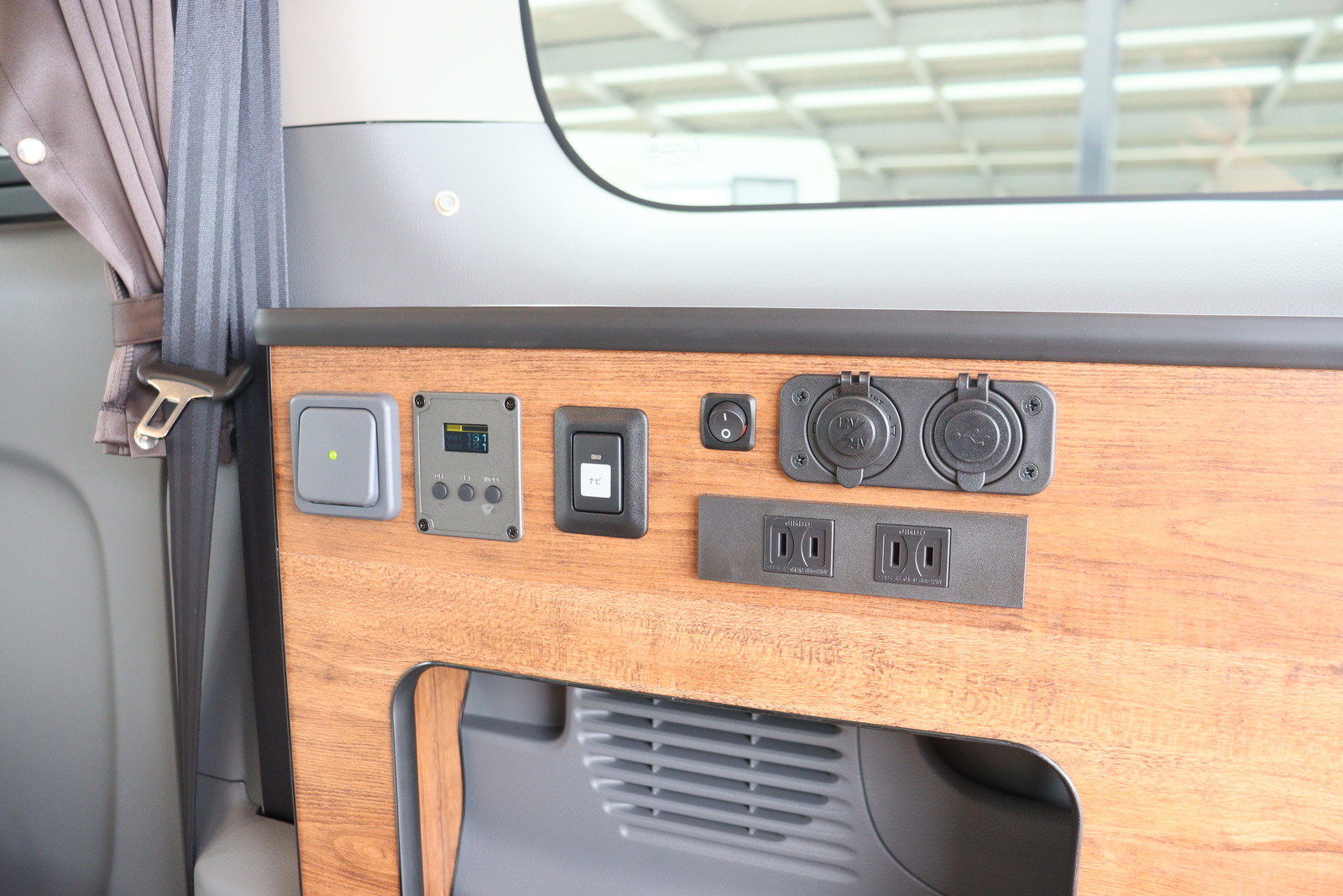 キャンピングカー バンコン NV200ﾊﾞﾈｯﾄ FOCS ﾙｿ