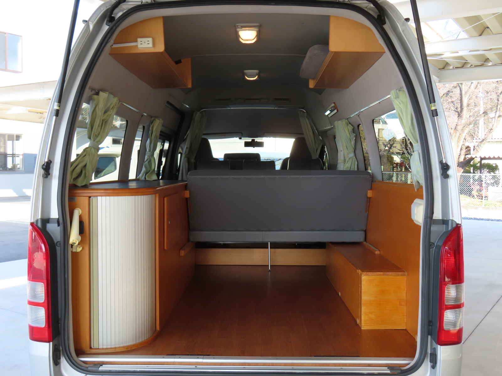 キャンピングカー バンコン ﾊｲｴｰｽ ﾄｲﾌｧｸﾄﾘｰ ﾄｲｽﾞﾎﾞｯｸｽ