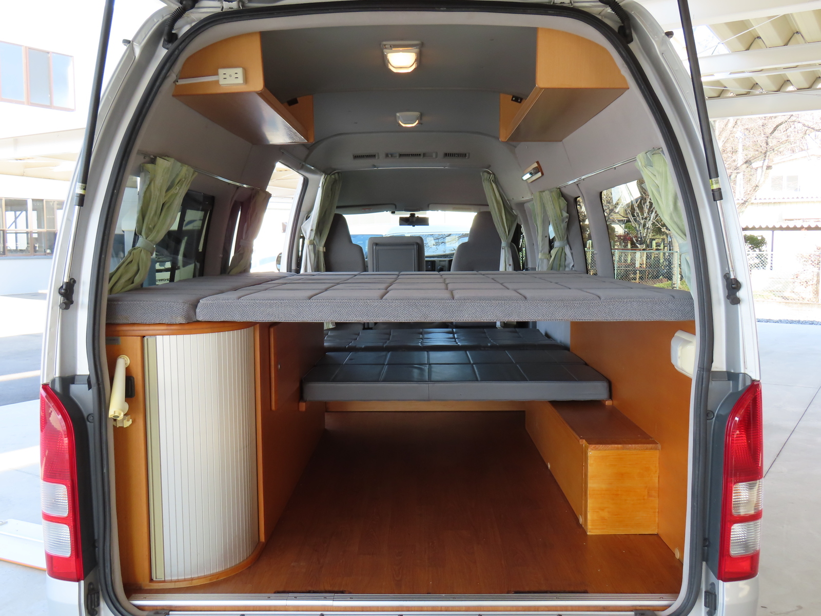 キャンピングカー バンコン ﾊｲｴｰｽ ﾄｲﾌｧｸﾄﾘｰ ﾄｲｽﾞﾎﾞｯｸｽ