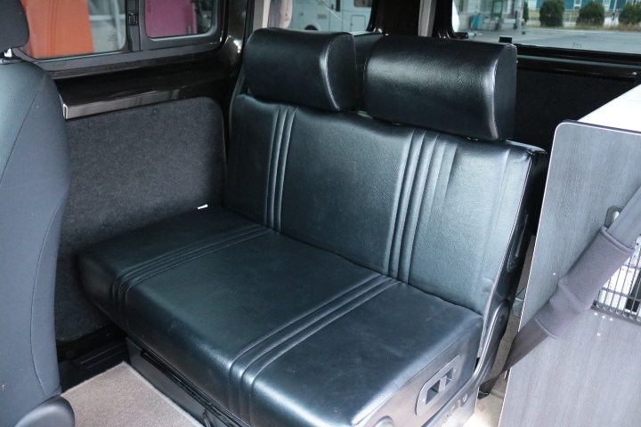 キャンピングカー バンコン NV200ﾊﾞﾈｯﾄ ﾘﾝｴｲ ﾊﾞｶﾝﾁｪｽMOMO　