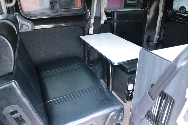 キャンピングカー バンコン NV200ﾊﾞﾈｯﾄ ﾘﾝｴｲ ﾊﾞｶﾝﾁｪｽMOMO　