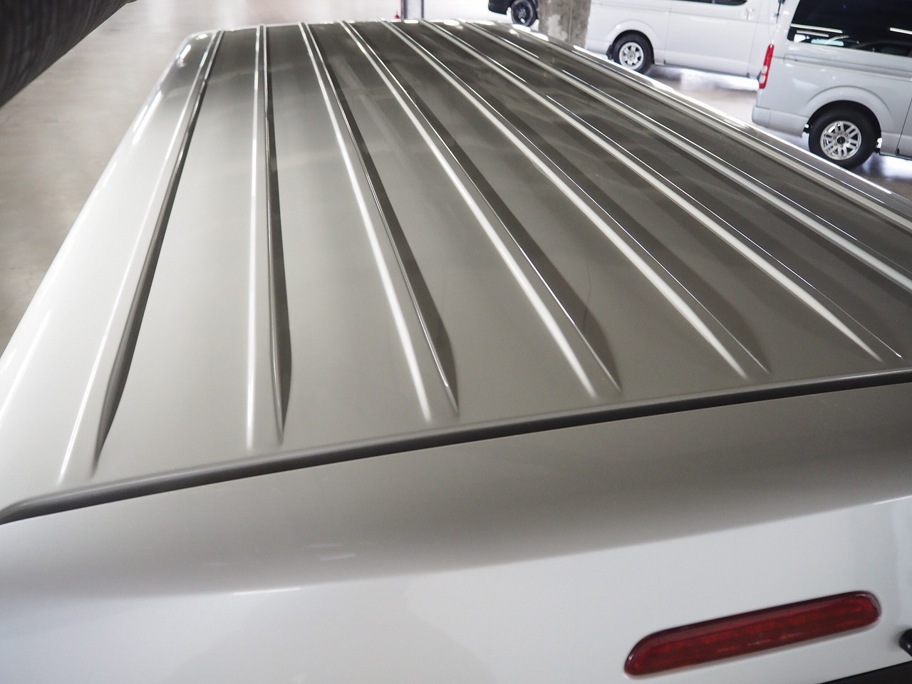 キャンピングカー バンコン ﾊｲｴｰｽ ﾅｯﾂRV ﾄﾗｲｱﾙ ﾀｲﾌﾟA 4WD　FF