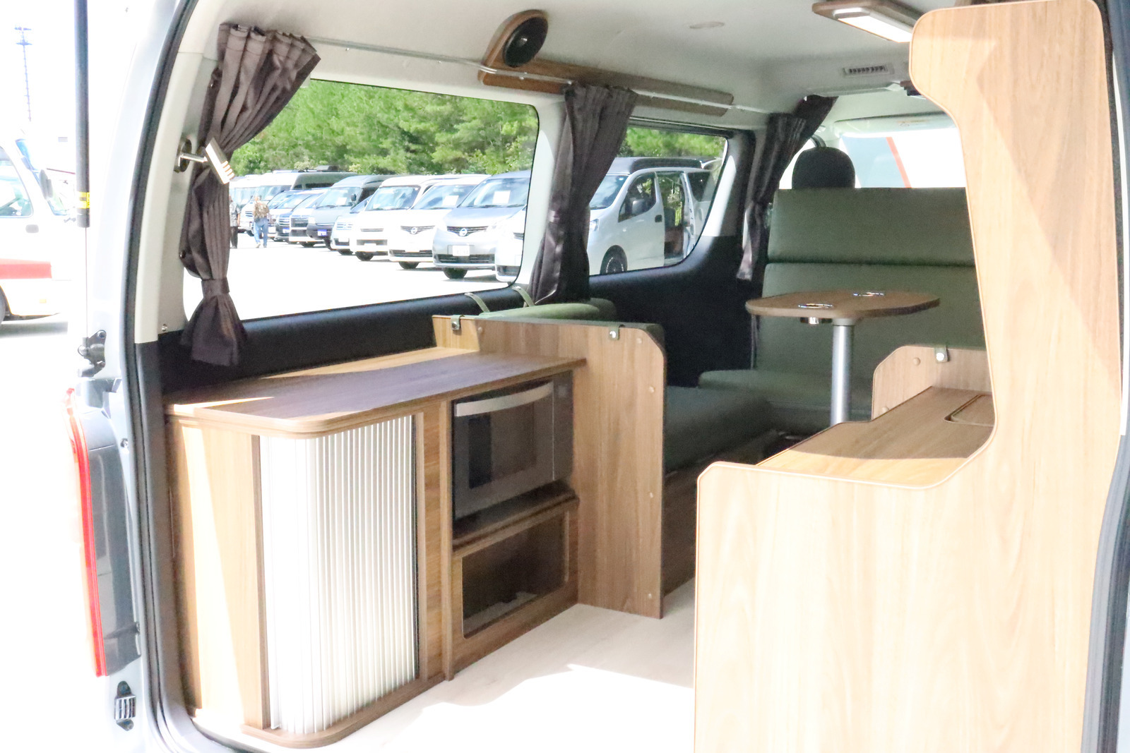 トヨタ バンコン ﾊｲｴｰｽ FOCS DS-F 展示車 新規ｵｰﾀﾞｰ受付中