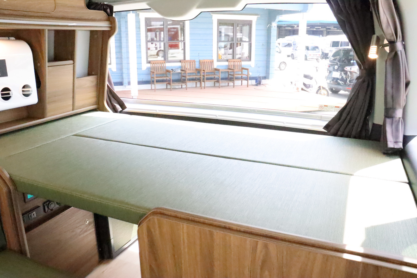 トヨタ バンコン ﾊｲｴｰｽ FOCS DS-F 展示車 新規ｵｰﾀﾞｰ受付中
