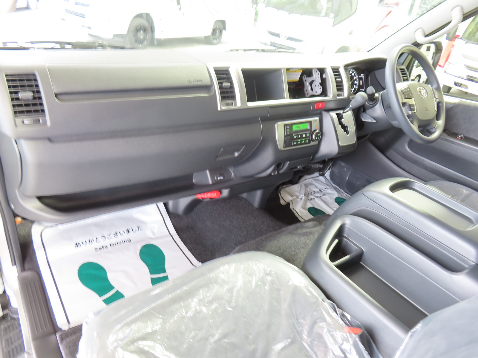 キャンピングカー バンコン ﾊｲｴｰｽ FOCS DS-F展示車 新規ｵｰﾀﾞｰ受付中
