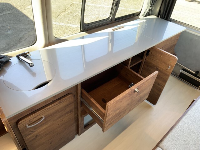 キャンピングカー バンコン ﾌﾚｯｸｽ ﾓﾋﾞｰﾃﾞｨｯｸSH01 4WD FFﾋｰﾀｰ