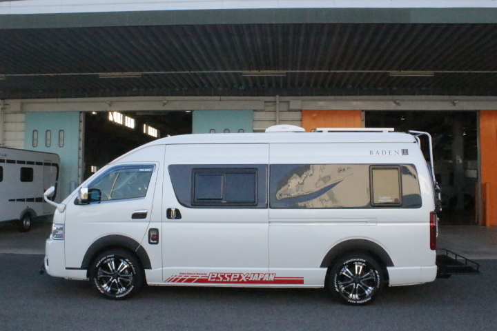 キャンピングカー バンコン　ハイエース  ﾄｲﾌｧｸﾄﾘｰ　ﾊﾞｰﾃﾞﾝｸﾞﾗﾝﾃﾞ　家庭用ｴｱｺﾝ　FF