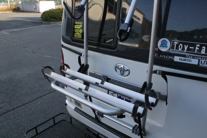 キャンピングカー バンコン　ハイエース  ﾄｲﾌｧｸﾄﾘｰ　ﾊﾞｰﾃﾞﾝｸﾞﾗﾝﾃﾞ　家庭用ｴｱｺﾝ　FF