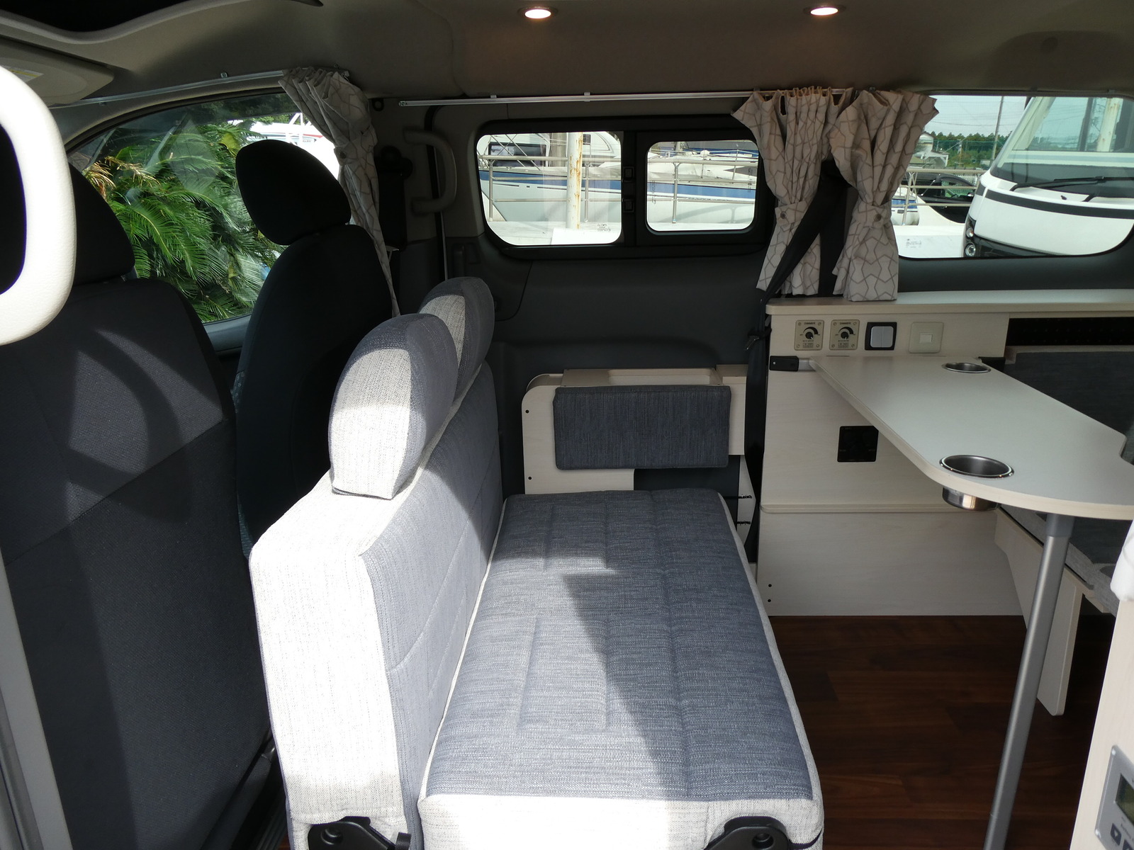 キャンピングカー バンコン NV200ﾊﾞﾈｯﾄ 東和 ﾂｪﾙﾄNV
