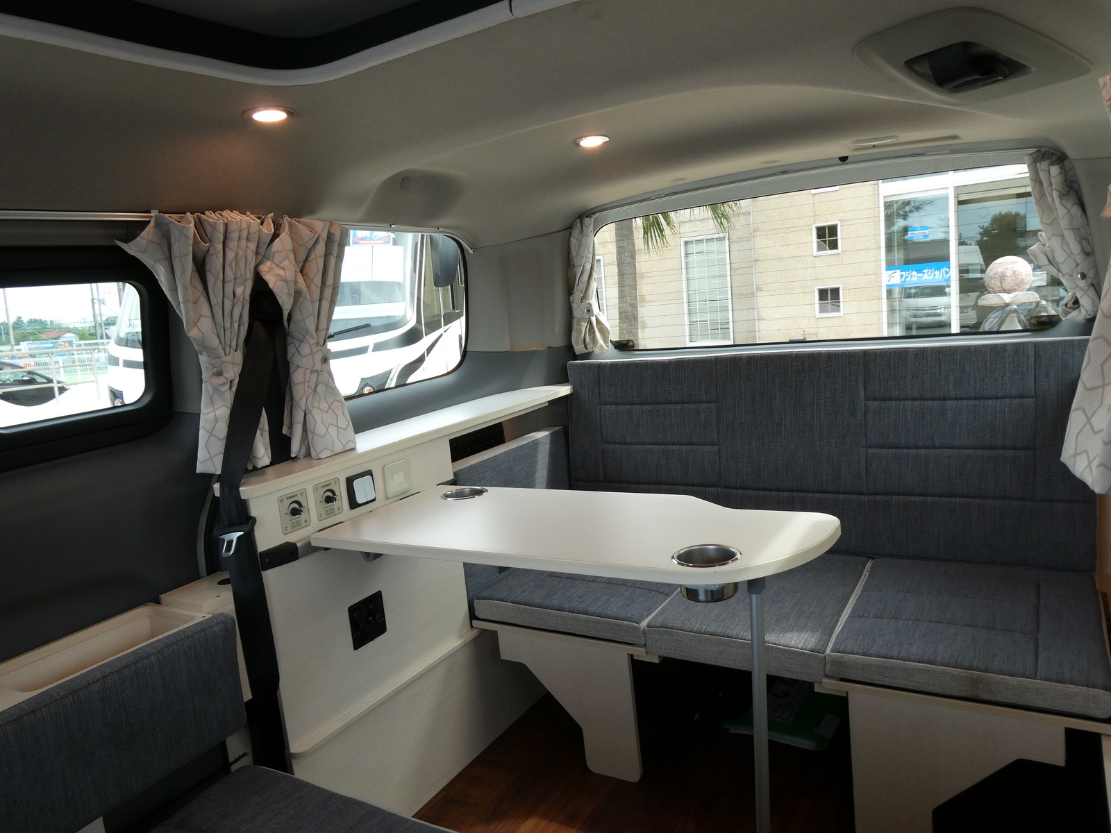 キャンピングカー バンコン NV200ﾊﾞﾈｯﾄ 東和 ﾂｪﾙﾄNV