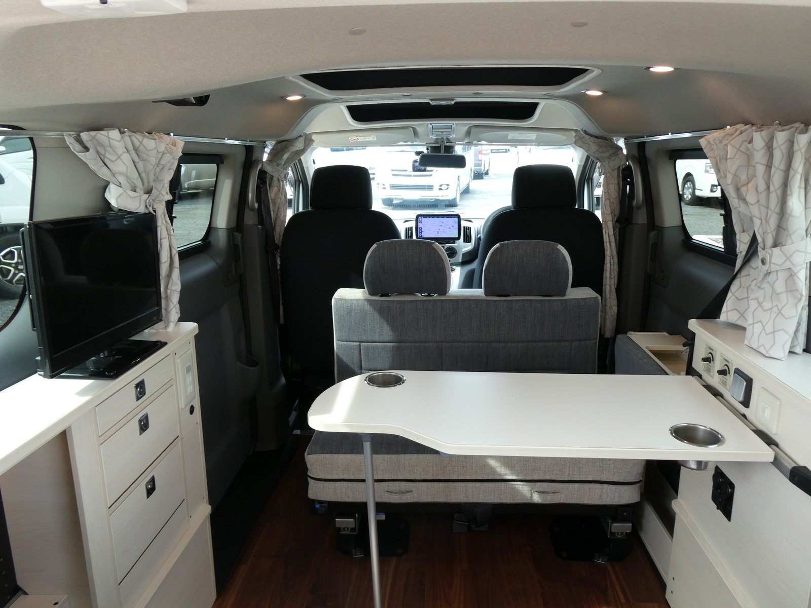 キャンピングカー バンコン NV200ﾊﾞﾈｯﾄ 東和 ﾂｪﾙﾄNV