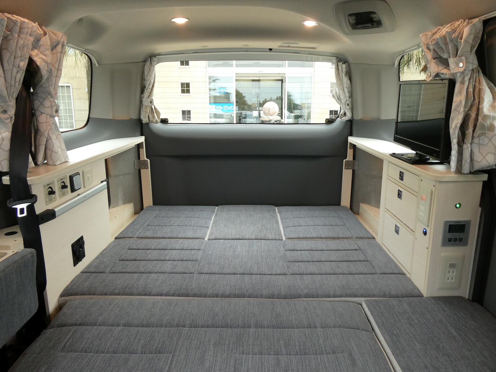キャンピングカー バンコン NV200ﾊﾞﾈｯﾄ 東和 ﾂｪﾙﾄNV