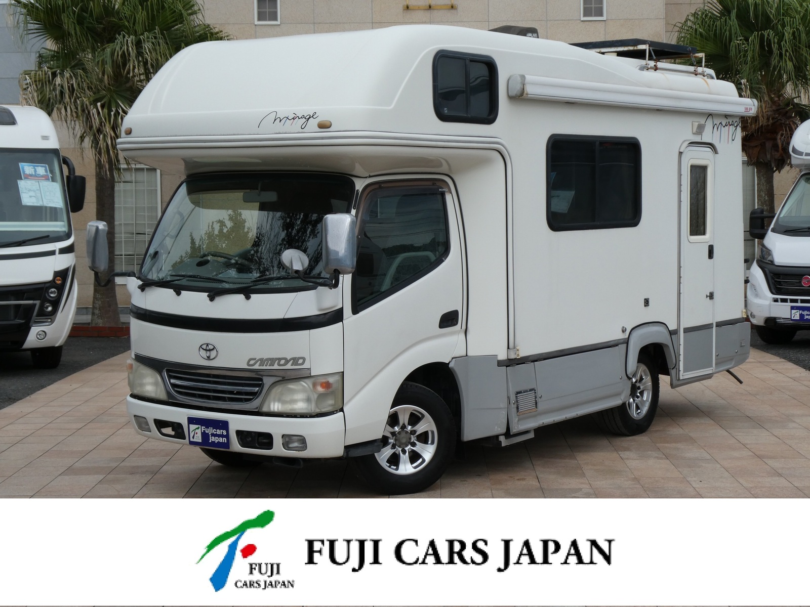 キャンピングカー キャブコン ナッツRV ミラージュ　2.5Lディーゼル　窓クーラー　FF
