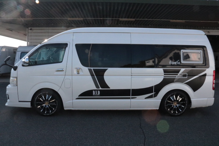 キャンピングカー バンコン ﾊｲｴｰｽ ﾃﾞﾙﾀﾘﾝｸ ﾀﾞｰｳｨﾝQ3　FF　冷蔵庫