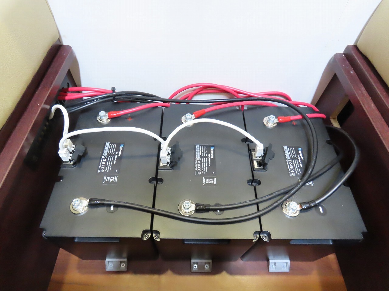 キャンピングカー キャブコン ｶﾑﾛｰﾄﾞﾅｯﾂRVｸﾚｱｴﾎﾞﾘｭｰｼｮﾝ5.3W4WD