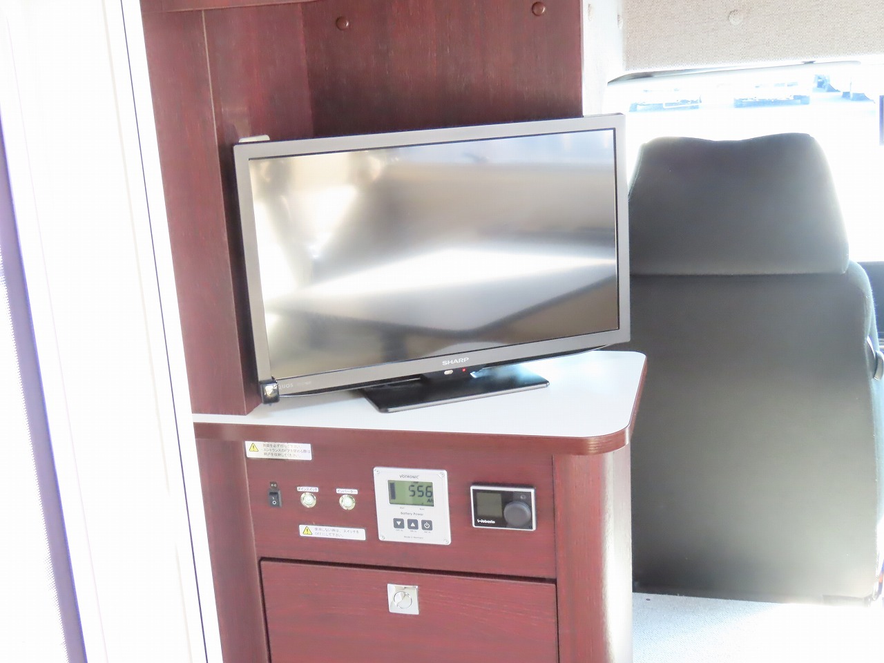 キャンピングカー キャブコン ｶﾑﾛｰﾄﾞﾅｯﾂRVｸﾚｱｴﾎﾞﾘｭｰｼｮﾝ5.3W4WD