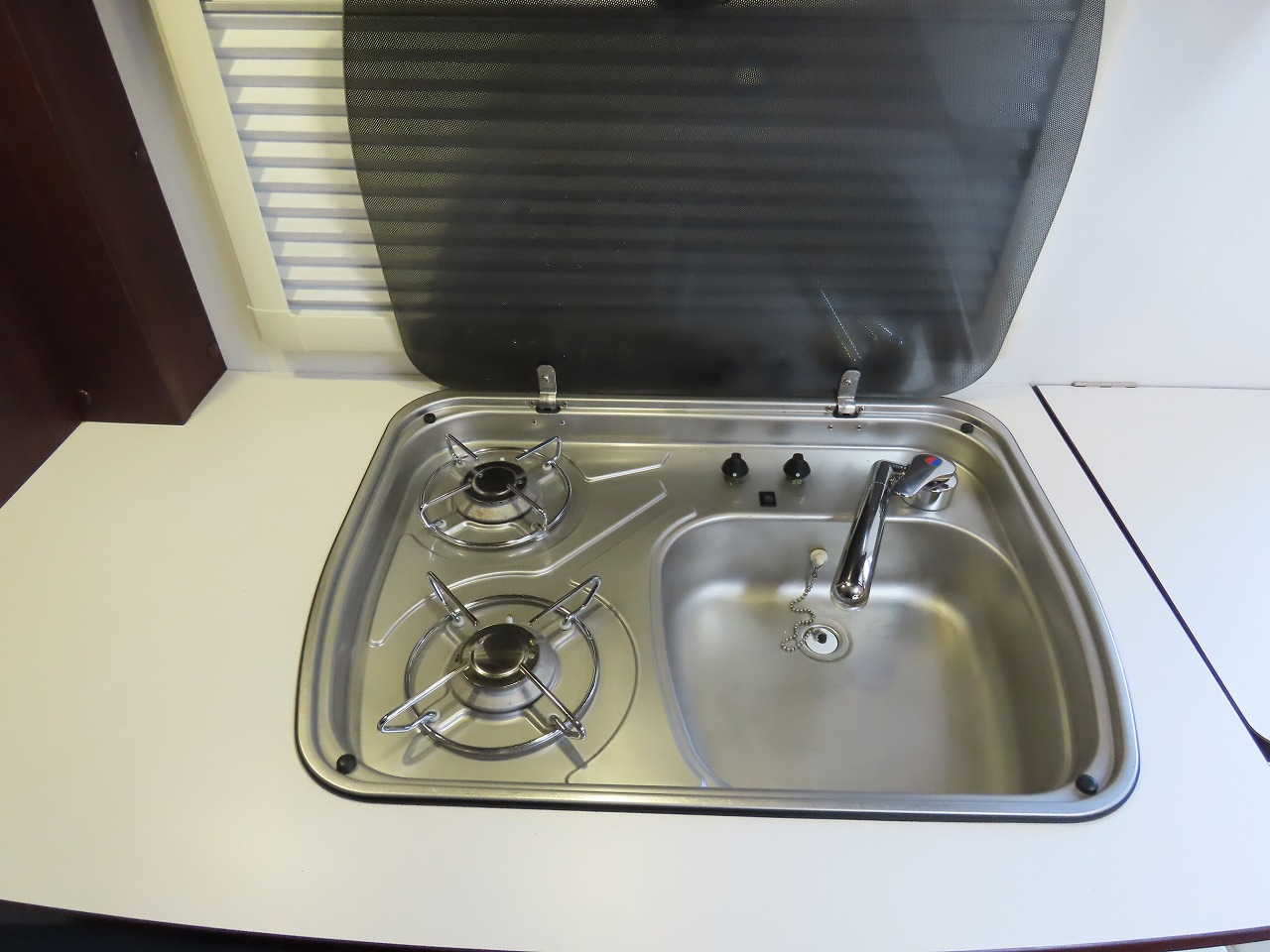 キャンピングカー キャブコン ｶﾑﾛｰﾄﾞﾅｯﾂRVｸﾚｱｴﾎﾞﾘｭｰｼｮﾝ5.3W4WD