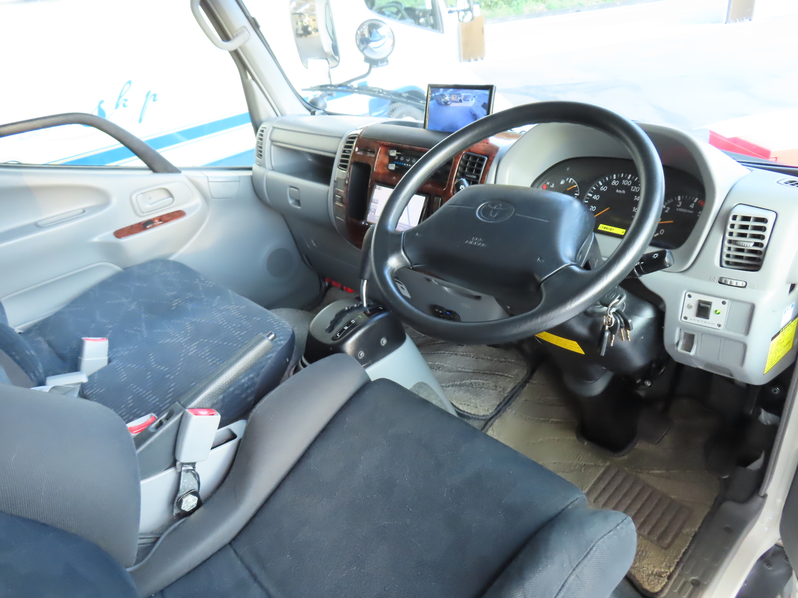 キャンピングカー キャブコン ｶﾑﾛｰﾄﾞ ﾊﾞﾝﾃｯｸ ｺﾙﾄﾞﾘｰﾌﾞｽ 4WD