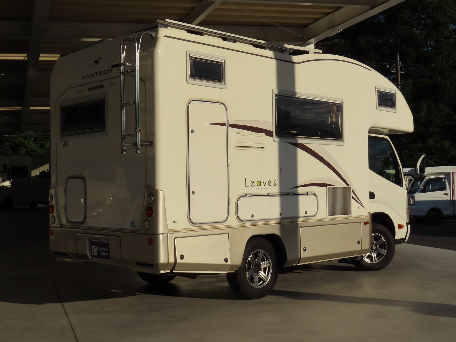 キャンピングカー キャブコン ｶﾑﾛｰﾄﾞ ﾊﾞﾝﾃｯｸ ｺﾙﾄﾞﾘｰﾌﾞｽ 4WD