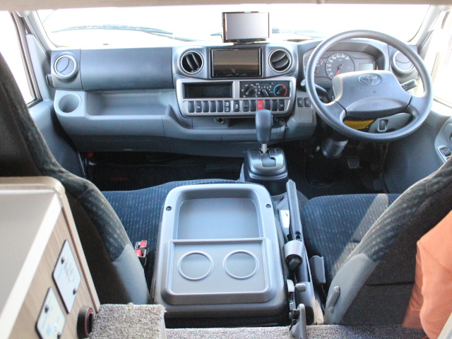 キャンピングカー キャブコン ｷｬﾝﾊﾟｰ厚木 ﾊﾟﾋﾟｰﾌﾙﾊｳｽ 家AC FFﾋｰﾀｰ