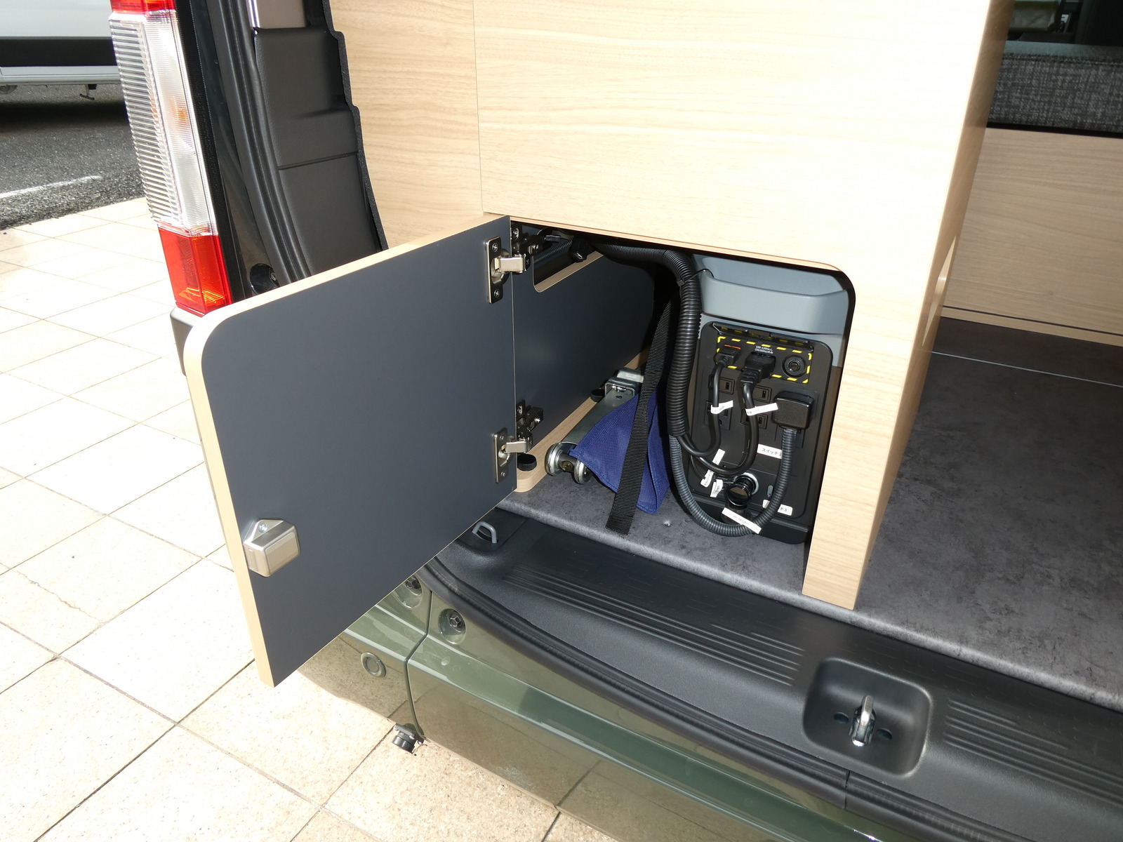 キャンピングカー 軽キャンパー N-VAN　+ｽﾀｲﾙﾌｧﾝ 岡ﾓｰﾀｰｽ　ｵﾘｼﾞﾅﾙ仕様