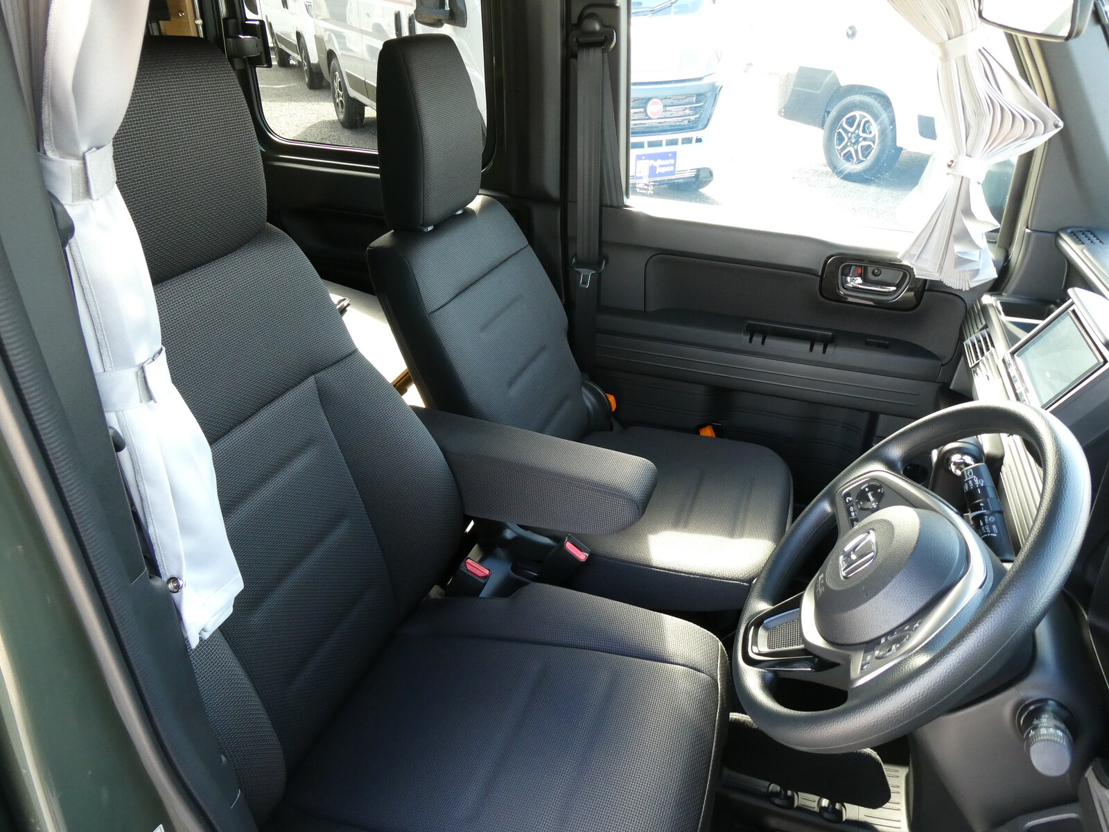 キャンピングカー 軽キャンパー N-VAN　+ｽﾀｲﾙﾌｧﾝ 岡ﾓｰﾀｰｽ　ｵﾘｼﾞﾅﾙ仕様