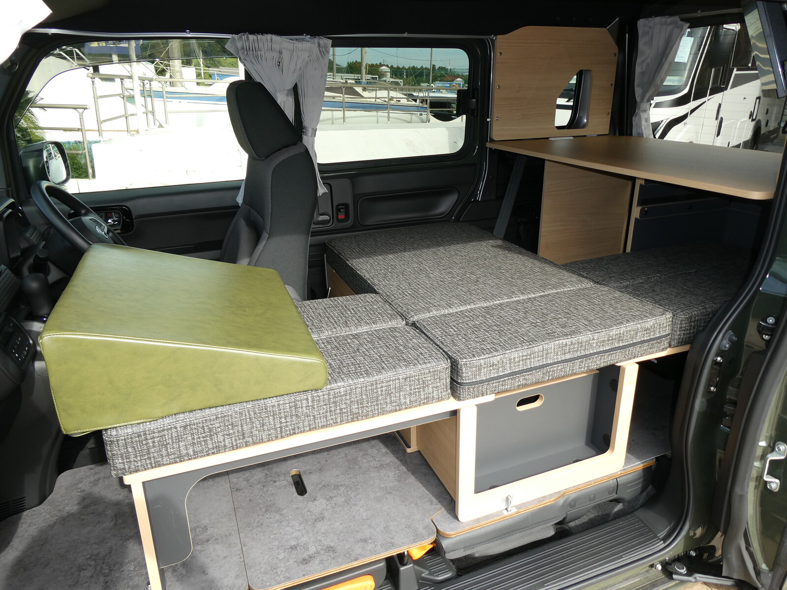 キャンピングカー 軽キャンパー N-VAN　+ｽﾀｲﾙﾌｧﾝ 岡ﾓｰﾀｰｽ　ｵﾘｼﾞﾅﾙ仕様