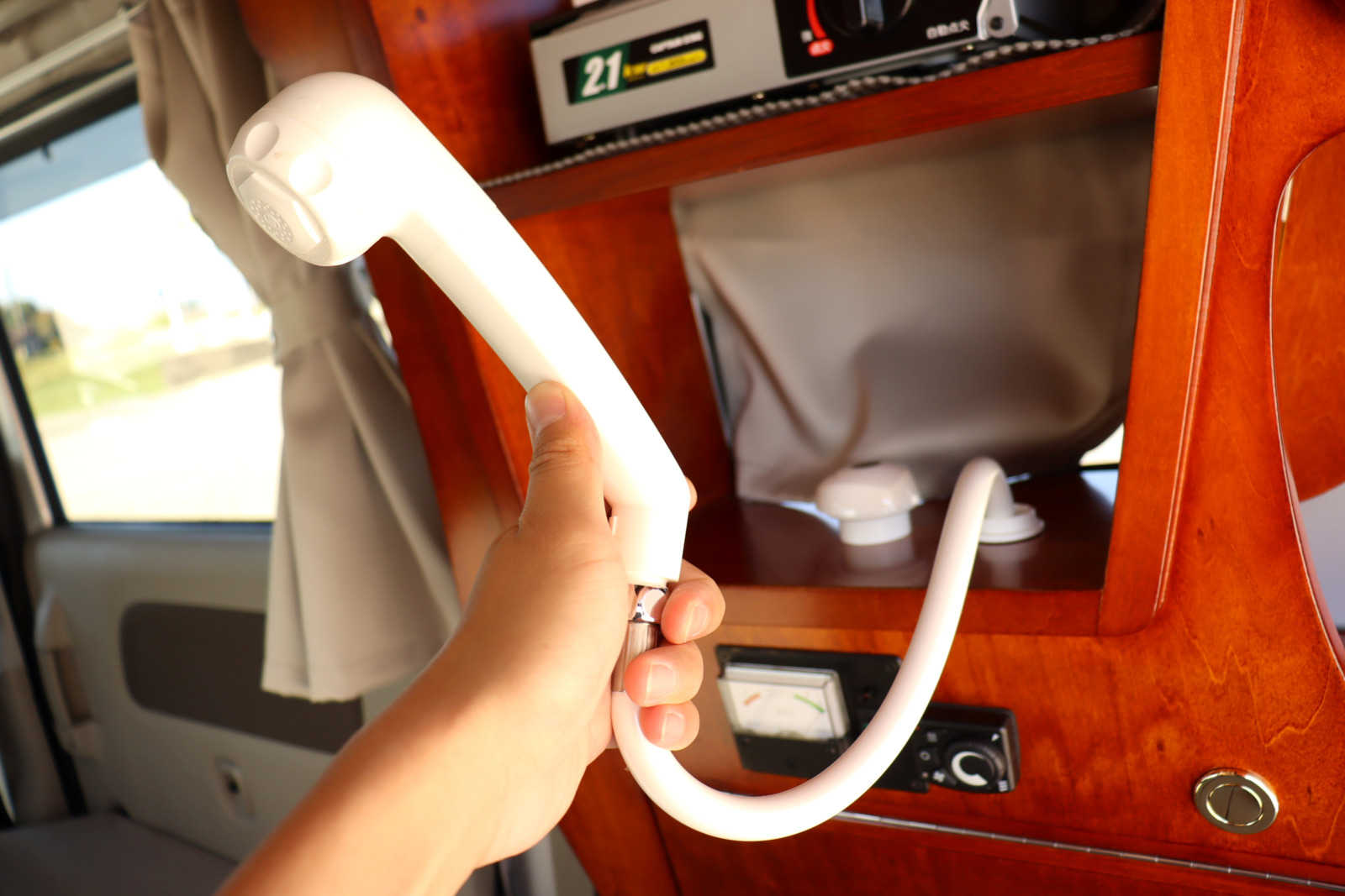 キャンピングカー 軽キャンパー ｴﾌﾞﾘｲ ｵｰﾄﾜﾝ 給電くん ﾎﾟｯﾌﾟｱｯﾌﾟ