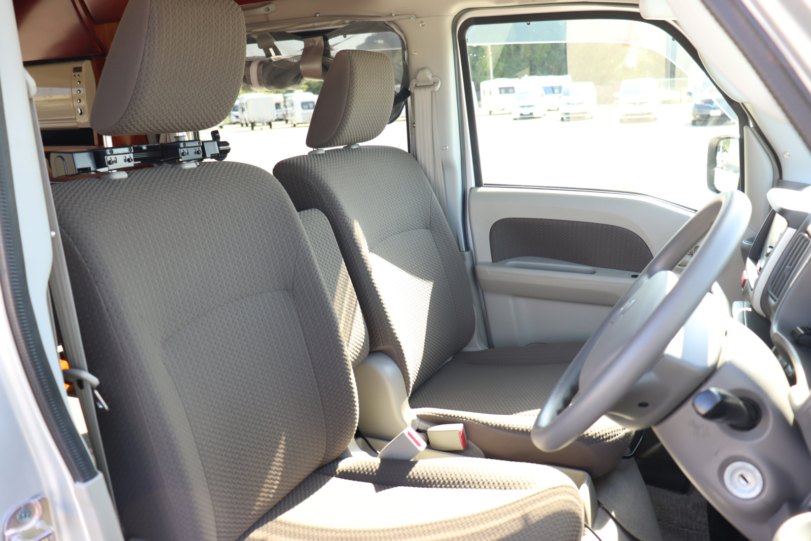 キャンピングカー 軽キャンパー ｴﾌﾞﾘｲ ｵｰﾄﾜﾝ 給電くん ﾎﾟｯﾌﾟｱｯﾌﾟ