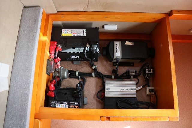 キャンピングカー 軽キャンパー ｽｸﾗﾑ AZ-MAX ﾗｸｰﾝ FFﾋｰﾀｰ 4WD