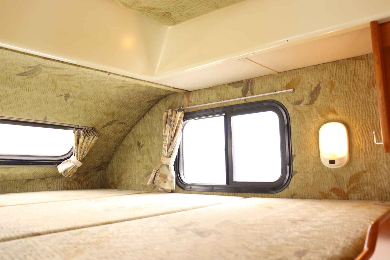 キャンピングカー キャブコン ｸﾞﾗﾝﾄﾞﾊｲｴｰｽ ﾅｯﾂRV製 ｸﾞﾗﾝﾂDD 4WD