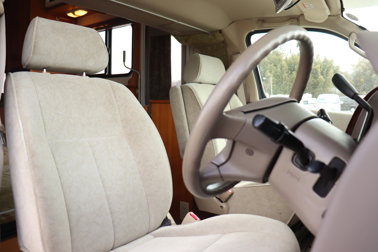 キャンピングカー キャブコン ｸﾞﾗﾝﾄﾞﾊｲｴｰｽ ﾅｯﾂRV製 ｸﾞﾗﾝﾂDD 4WD