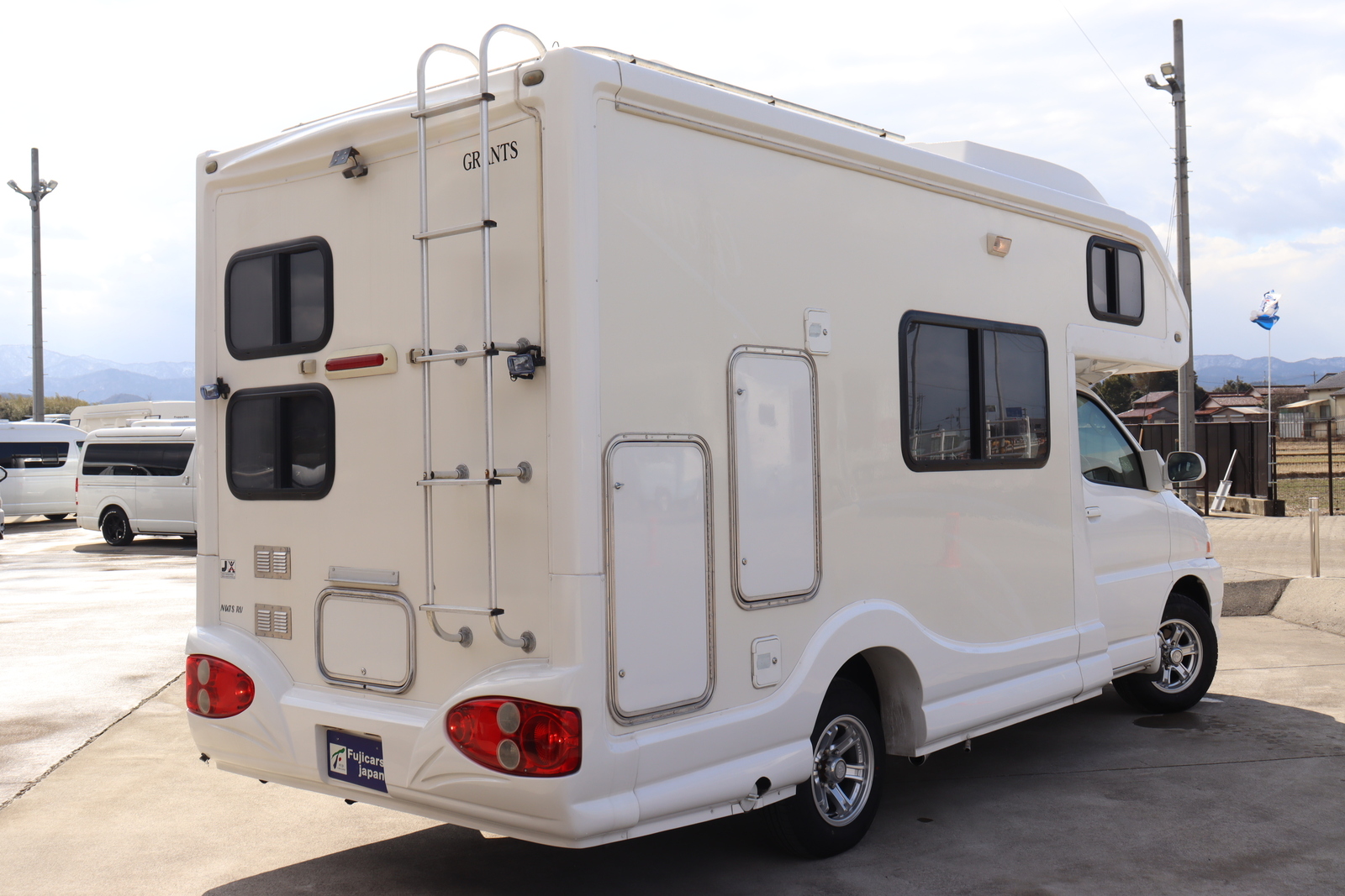 キャンピングカー キャブコン ｸﾞﾗﾝﾄﾞﾊｲｴｰｽ ﾅｯﾂRV製 ｸﾞﾗﾝﾂDD 4WD