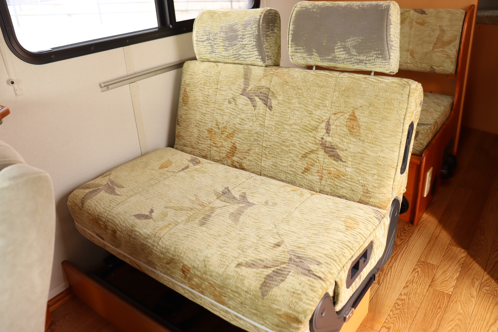 キャンピングカー キャブコン ｸﾞﾗﾝﾄﾞﾊｲｴｰｽ ﾅｯﾂRV製 ｸﾞﾗﾝﾂDD 4WD