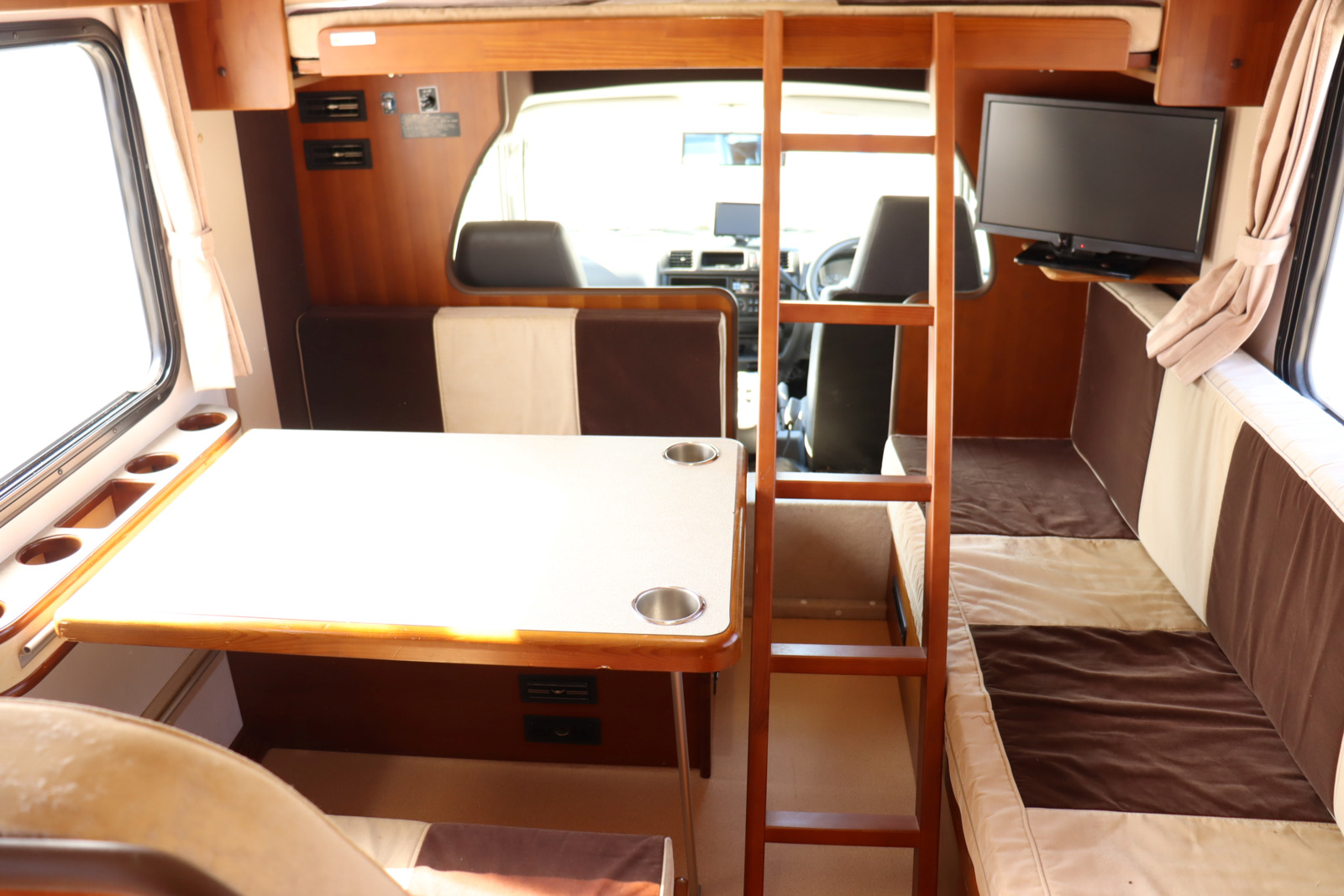 キャンピングカー キャブコン ﾊﾞﾈｯﾄ ﾅｯﾂRV ﾏｯｼｭRE