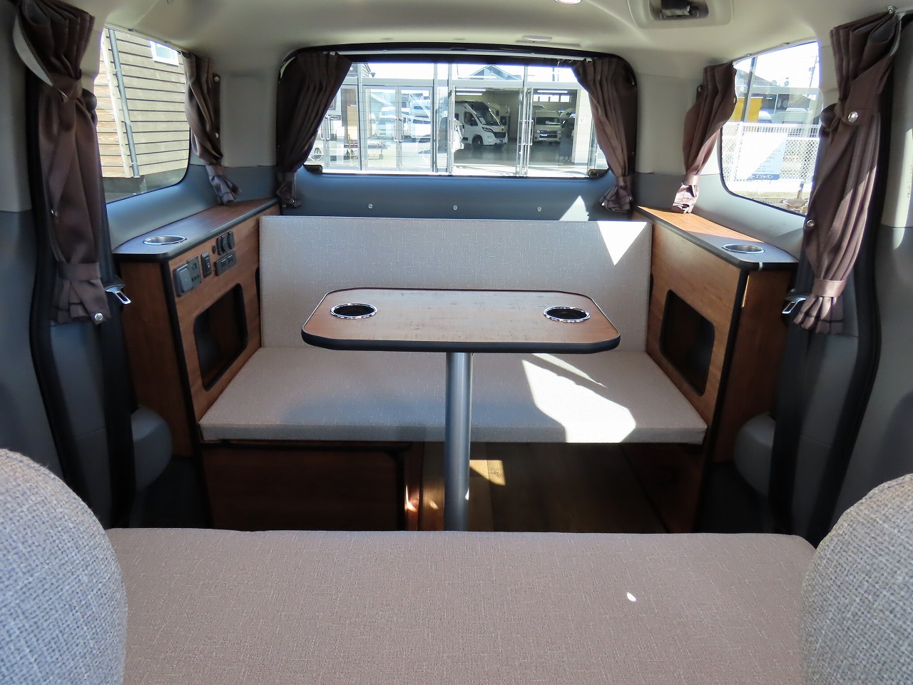 キャンピングカー バンコン NV200ﾊﾞﾈｯﾄ FOCS ﾙｿﾘﾉﾀｸﾐ