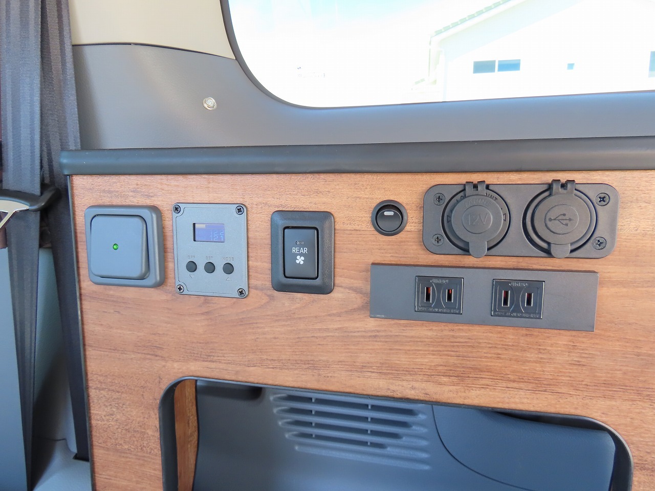 キャンピングカー バンコン NV200ﾊﾞﾈｯﾄ FOCS ﾙｿﾘﾉﾀｸﾐ