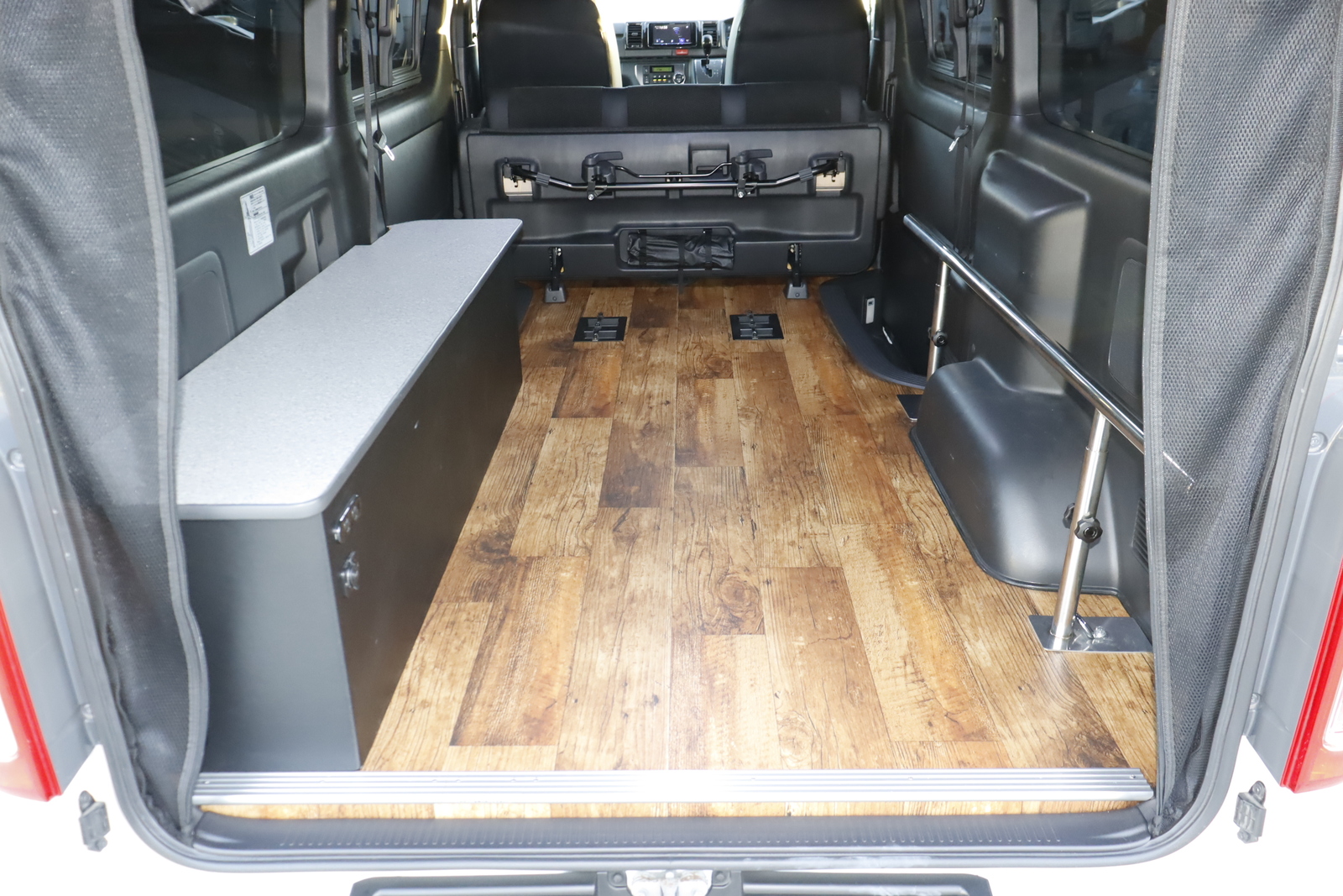 トヨタ レジアスエース ﾀﾞｰｸﾌﾟﾗｲﾑⅡ ﾍﾞｯﾄﾞｷｯﾄ FFﾋｰﾀｰ 4WD