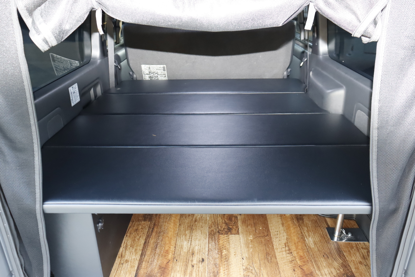 トヨタ レジアスエース ﾀﾞｰｸﾌﾟﾗｲﾑⅡ ﾍﾞｯﾄﾞｷｯﾄ FFﾋｰﾀｰ 4WD