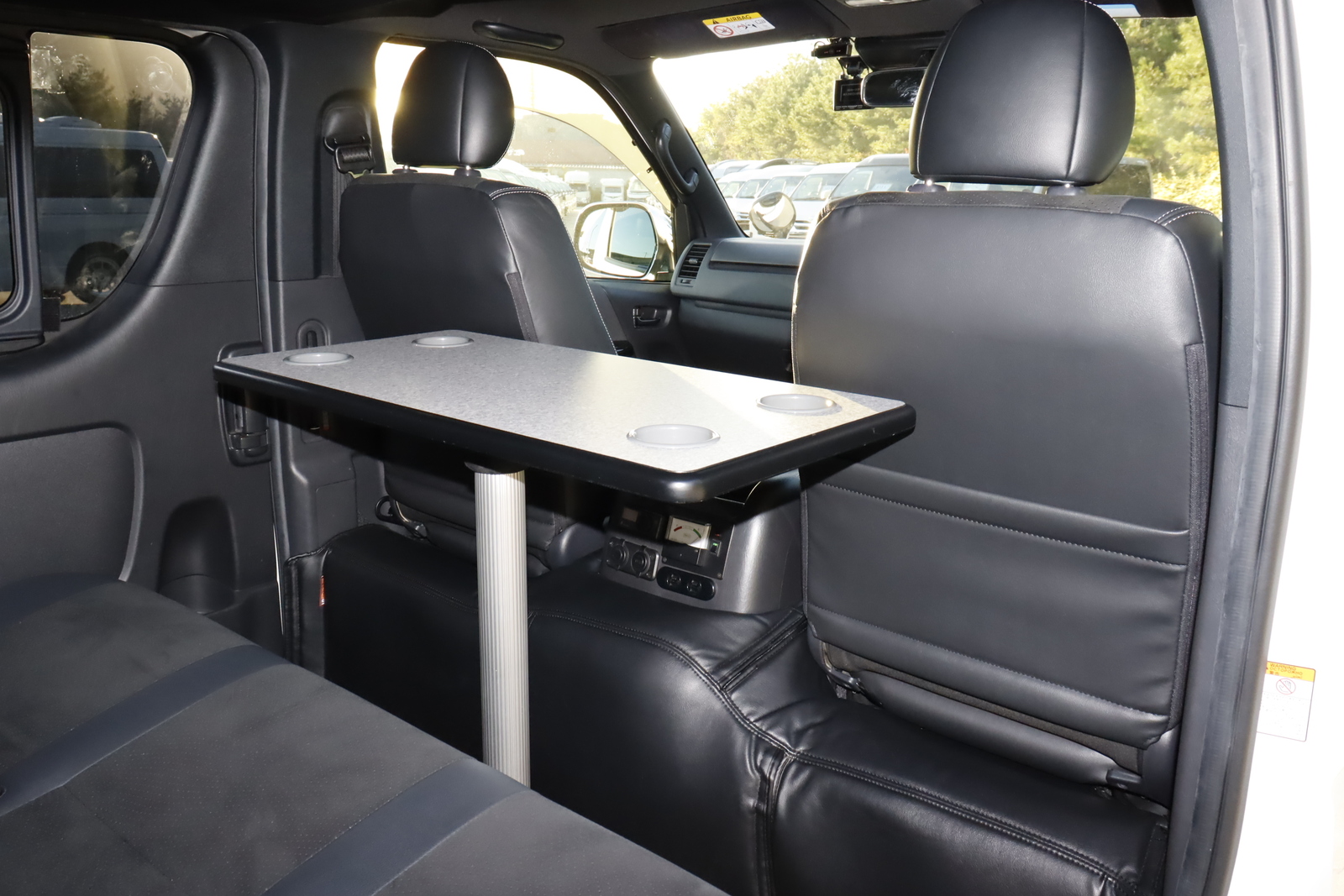 トヨタ レジアスエース ﾀﾞｰｸﾌﾟﾗｲﾑⅡ ﾍﾞｯﾄﾞｷｯﾄ FFﾋｰﾀｰ 4WD