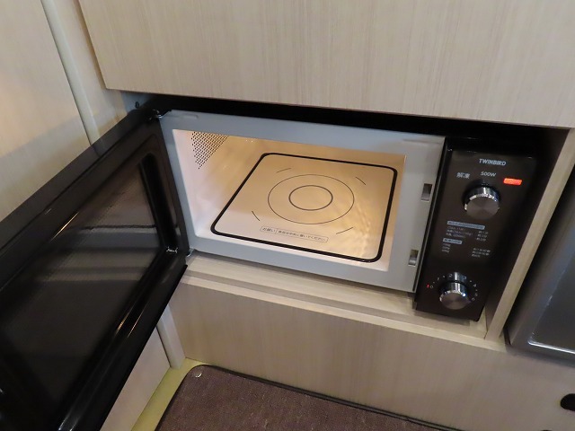 キャンピングカー キャブコン ﾊｲｴｰｽ ﾌｧﾝﾙｰﾁｪ ｳﾗﾙｴｲｼﾞｱ 家庭用ｴｱｺﾝ