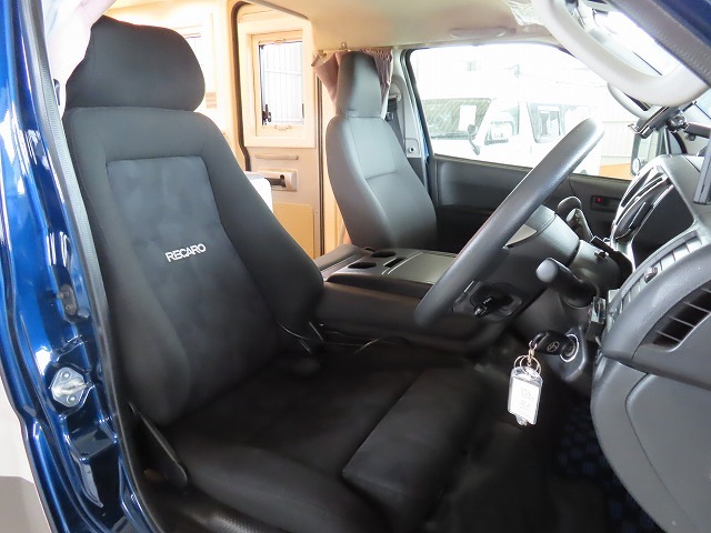 キャンピングカー キャブコン ﾊｲｴｰｽ ﾌｧﾝﾙｰﾁｪ ｳﾗﾙｴｲｼﾞｱ 家庭用ｴｱｺﾝ