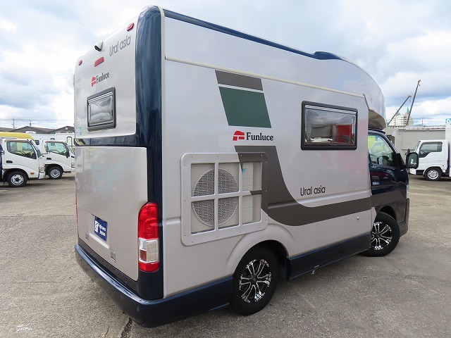 キャンピングカー キャブコン ﾊｲｴｰｽ ﾌｧﾝﾙｰﾁｪ ｳﾗﾙｴｲｼﾞｱ 家庭用ｴｱｺﾝ