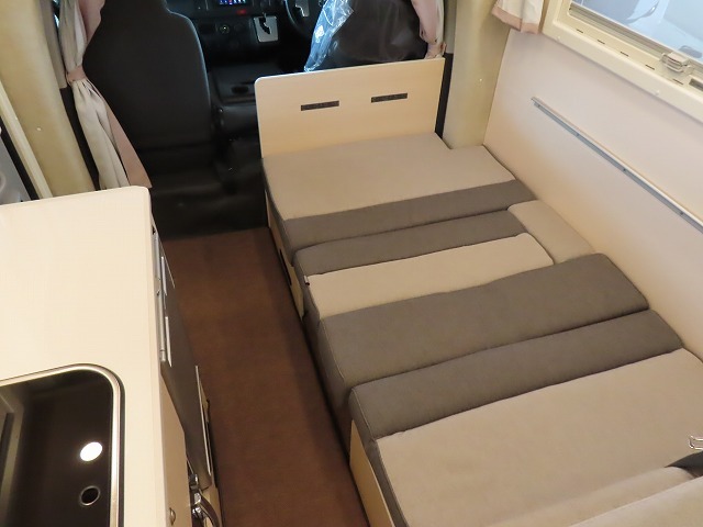 キャンピングカー キャブコン ﾊｲｴｰｽ ﾌｧﾝﾙｰﾁｪ ｳﾗﾙｴｲｼﾞｱ 家庭用ｴｱｺﾝ