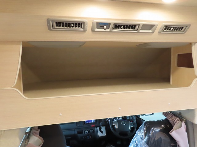 キャンピングカー キャブコン ﾊｲｴｰｽ ﾌｧﾝﾙｰﾁｪ ｳﾗﾙｴｲｼﾞｱ 家庭用ｴｱｺﾝ