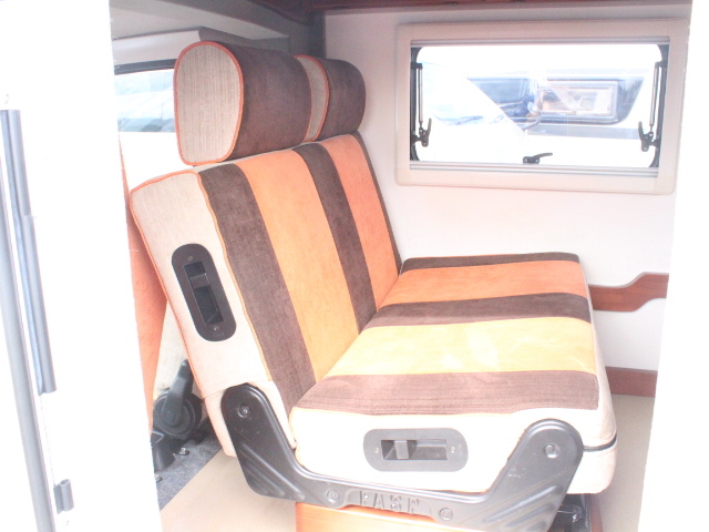 キャンピングカー 軽キャンパー ｲﾝﾃﾞｨｱﾅRV ｲﾝﾃﾞｨ727 FFﾋｰﾀｰ1ｵｰﾅｰ