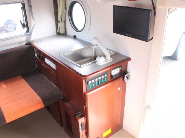 キャンピングカー 軽キャンパー ｲﾝﾃﾞｨｱﾅRV ｲﾝﾃﾞｨ727 FFﾋｰﾀｰ1ｵｰﾅｰ