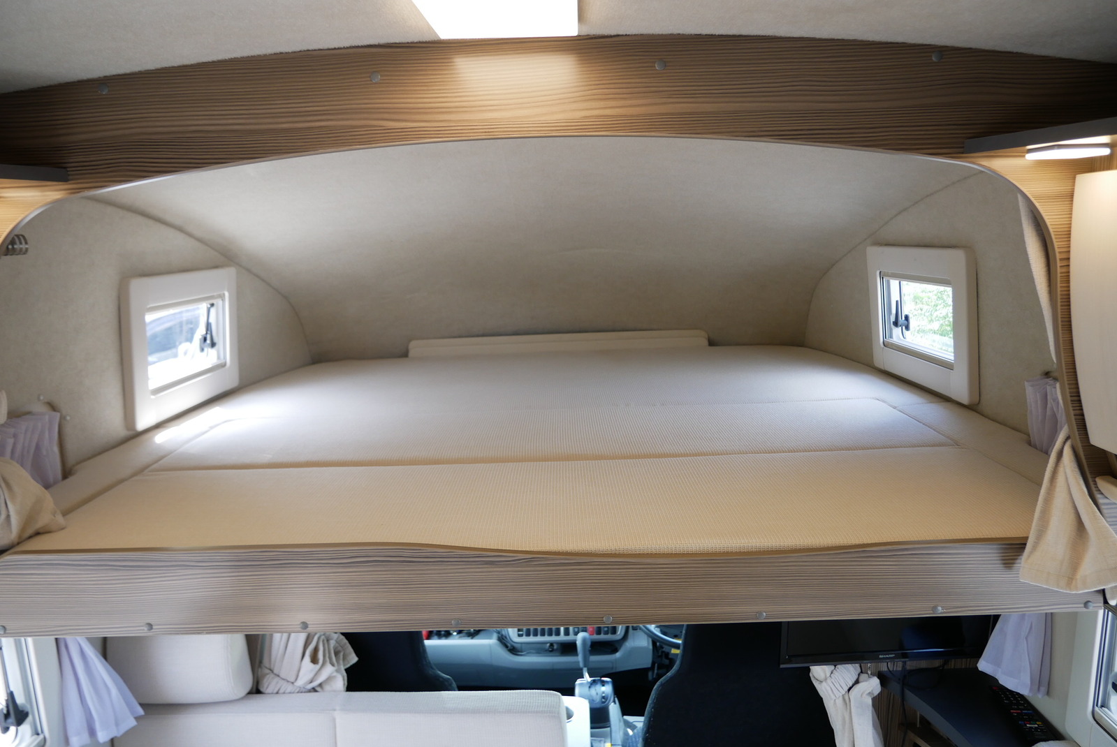 キャンピングカー キャブコン ｶﾑﾛｰﾄﾞ ﾊﾞﾝﾃｯｸ ｼﾞﾙ 家庭用ｴｱｺﾝ 4WD